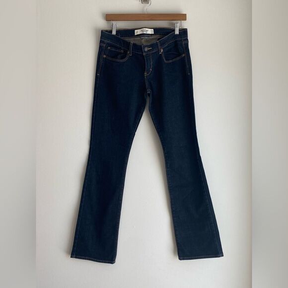 Abercrombie & Fitch Bootcut Jeans – Size 28x33 (6R) - Picture 1 of 9